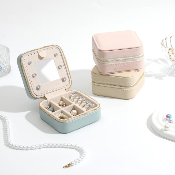 GENUINE LEATHER TRAVEL JEWELRY STORAGE BOX WITH MIRROR, SMALL PORTABLE MINI JEWELRY CASE FOR EARRINGS, RINGS, NECKLACES AND BRACELETS